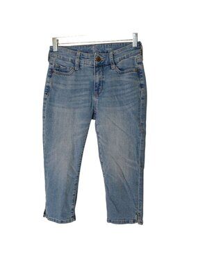 St. Johns Bay Womens 2P Petite Capri Jeans Light Wash Denim 5-Pocket Design #B-3
